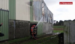 Plouhinec (29). Un hangar agricole en flammes au lieu-dit Lambabu
