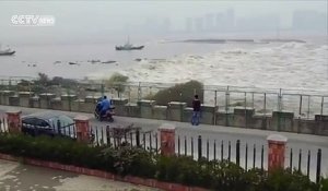 Un mascaret emporte plus de 20 personnes - Grande marée en chine