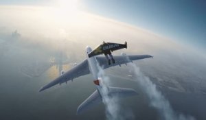 Vol en Jetpack à coté d'un Airbus A380 (Dubaï)