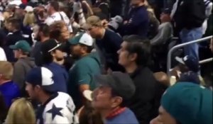 Un fan des Cowboys éclate un fan des Eagles : KO en un coup de poing