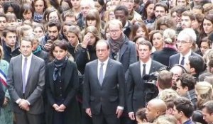 Hommage aux victimes des attentats de Paris à la Sorbonne