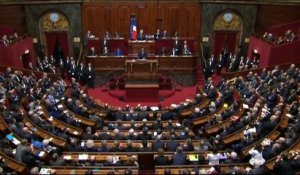 Congrès de Versailles : Hollande veut une révision de la Constitution sur les articles 16 et 36