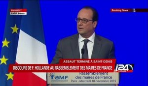 "Notre devoir est de continuer la vie à la Francaise", Francois Hollande