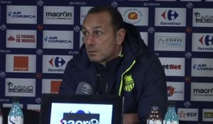 Foot - L1 - FCN : Der Zakarian «On a trop subi»