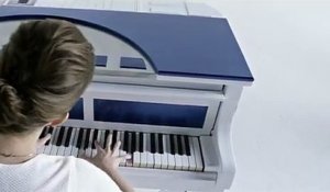 Une pianiste Russe fait un medley des musiques de Star Wars
