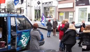 Cambrai : Manif devant DT Action sociale : en attendant le DGS