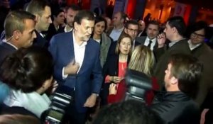 Le Premier ministre espagnol prend un violent coup de poing lors d’un bain de foule
