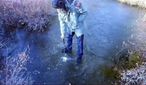 Faire exploser un feu d'artifice sous une couche de glace épaisse