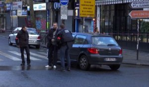 Un assaillant invoquant Allah abattu devant un commissariat à Paris