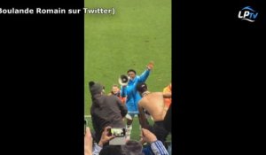 Nkoudou lance le "Aux Armes" avec les supporters !