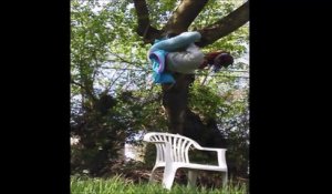 Une belle méthode pour casser les chaises de jardin