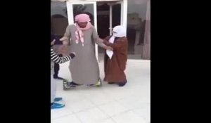 Un Saoudien monte sur un segway pour la première fois