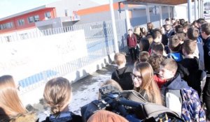 Hommage du collège Aubrac à Pontarlier après le drame du car scolaire à Montflovin