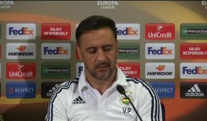 16es - Du foot et pas de politique pour le coach de Fenerbahçe