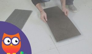 Comment installer des dalles de lino à clipser (Ooreka.fr)