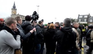 Rassemblement pro-Piquemal à Calais : des manifestants bravent l'interdiction