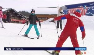 Vacances : aux Saisies, les cours de ski rencontrent un franc succès