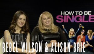 Rebel Wilson & Alison Brie : notre interview Célibataire, mode d'emploi