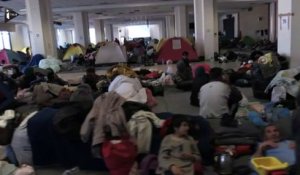 4000 à 5000 réfugiés dans un ancien aéroport d'Athènes
