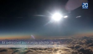 Magnifique : découvrez une éclipse solaire depuis un avion