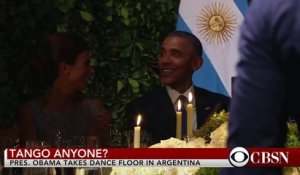 Le tango d'Obama avec une jolie danseuse à Buenos Aires