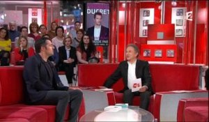 Arnaud Ducret parle avec émotion de sa maman