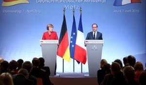 Conférence de presse conjointe avec Angela Merkel