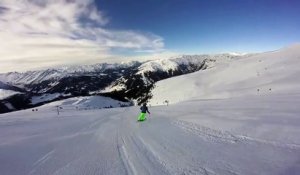 Un skieur dévale 1km de pente raide sans ses skis