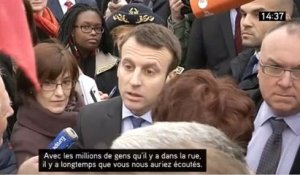 Emmanuel Macron chahuté lors d’un déplacement à Issoire, en 42 secondes