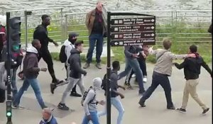 Baston entre manifestants à Nantes le 28/04 - Avec en prime une balayette cosmique!