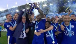 Premier League - Le titre de Leicester - La remise de trophée et la fête à Leicester