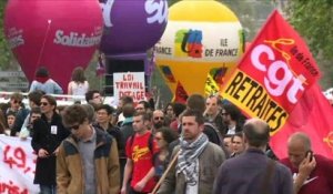 Loi travail: plusieurs milliers de manifestants à Paris sous haute surveillance policière