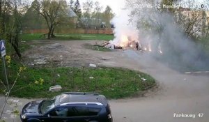 Impressionnante explosion chimique dans une décharge en Russie