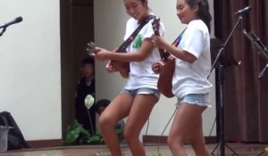 Elles jouent du ukulele comme personne !! Reprise de "Wipeout"