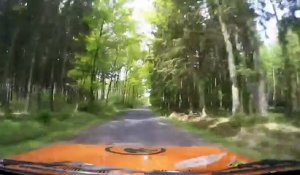 Magnifique prise de vue accidentelle lors d'un crash en rallye