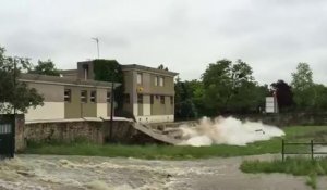 Douves du Château de Beynes inondées : les murs s'effondrent !