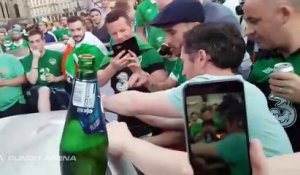Ces supporters Irlandais réparent le toît d'une voiture en tapant dessus ! Euro 2016