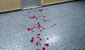 Sa copine lui fait une surprise inoubliable à la Saint Valentin