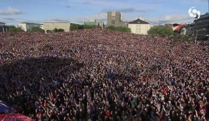 20 000 supporters islandais font le Viking Clap avant Islande-France