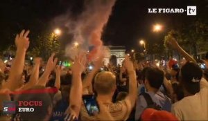Scènes de liesse sur les Champs Elysées pour fêter les Bleus