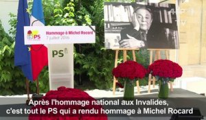 Manuel Valls rend hommage à Michel Rocard au siège du PS