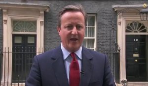 David Cameron démissionne en chantant