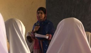 Malala visite le camp de réfugiés de Dadaab au Kenya