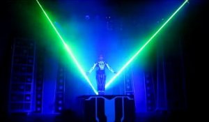 Le nouveau spectacle laser de Disney California - Laser show Tron Legacy