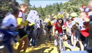 Tour de France : Chris Froome chute en pleine course et termine sa course à pieds