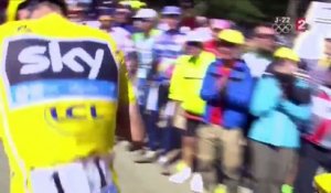 Chris Froome à pied dans le Ventoux pendant le Tour de France