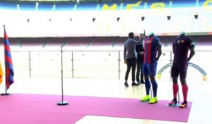 Barça - Umtiti présenté au Camp Nou