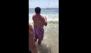 Attaque de requin au bord de la plage