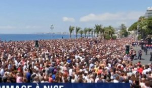 Une minute de recueillement à Nice en mémoire des victimes de l'attentat