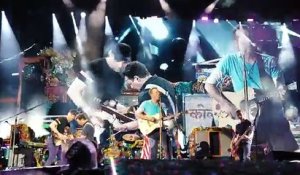 Coldplay et Michael J. Fox jouent Johnny B. Goode